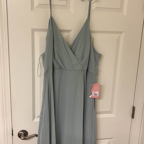 KAIA BIRDY GREY XXL bridesmaid dress! NEVER WORN! - Picture 3 of 3